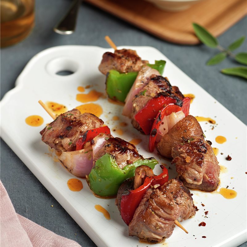 Brochetas de filete vacuno
